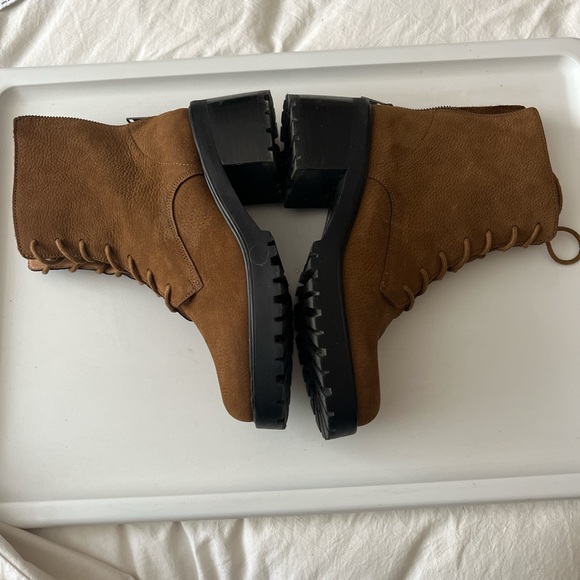 EUC Women’s Madewell Lace Up Ankle Boot Brown Nubuck Size 9 - Picture 5 of 8